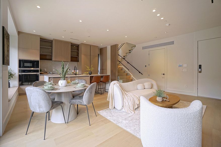 2 3460 W 14th Avenue