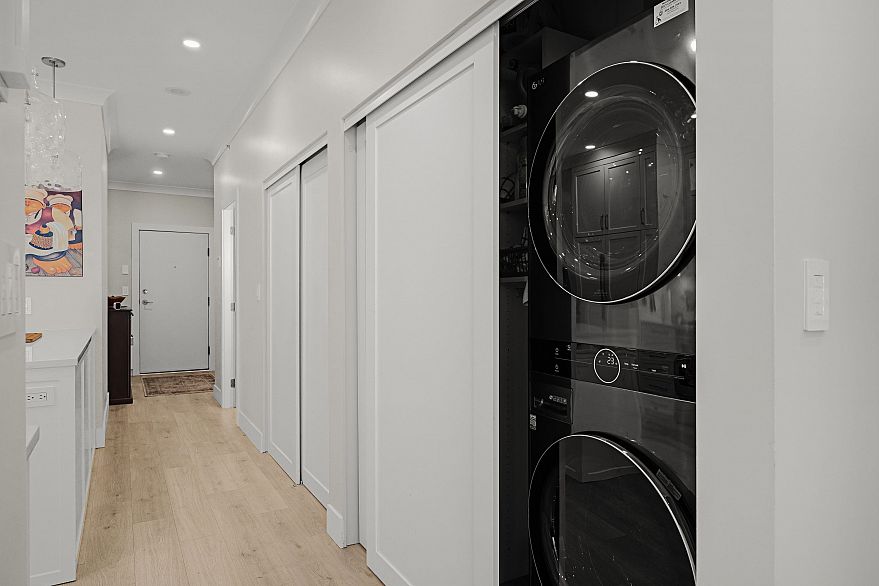 102 1488 Hornby Street