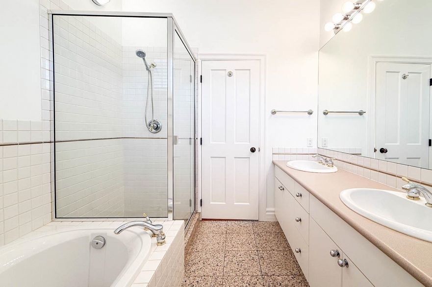 1520 TRAFALGAR STREET, Vancouver BC V6K 3R5