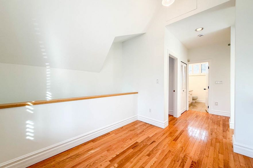 1520 TRAFALGAR STREET, Vancouver BC V6K 3R5