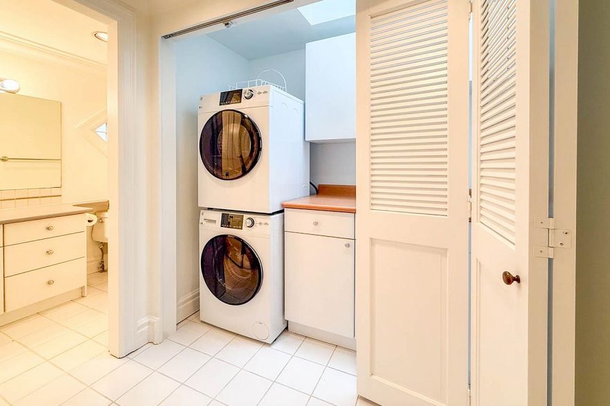 1520 TRAFALGAR STREET, Vancouver BC V6K 3R5