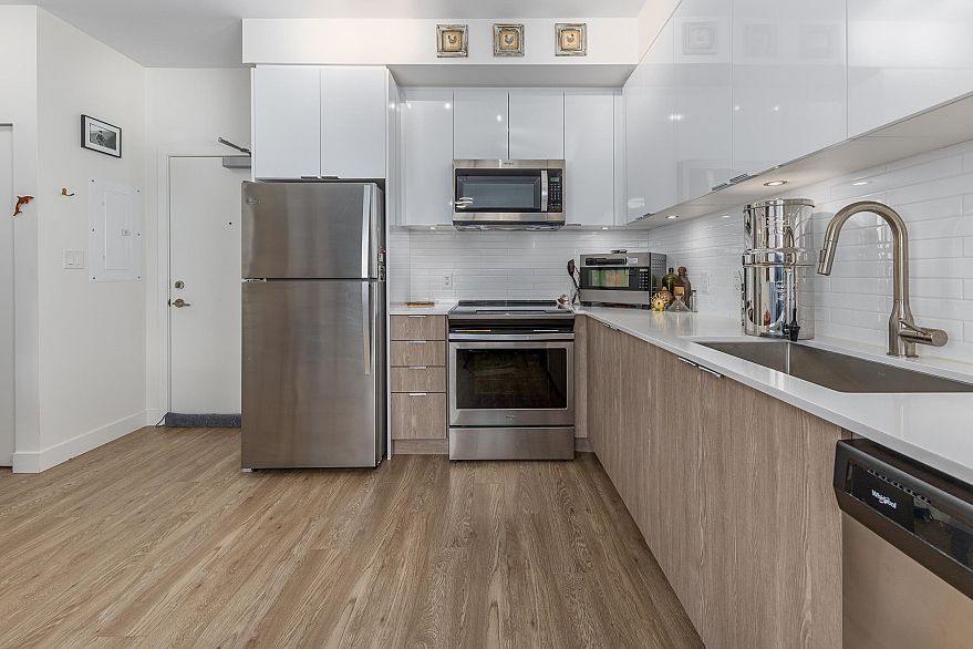 602 37881 Cleveland Avenue