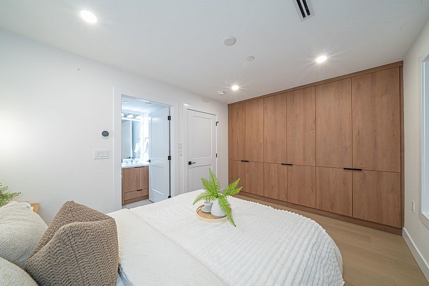 2660 Waterloo Street