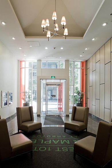 302 2033 W 10th Avenue