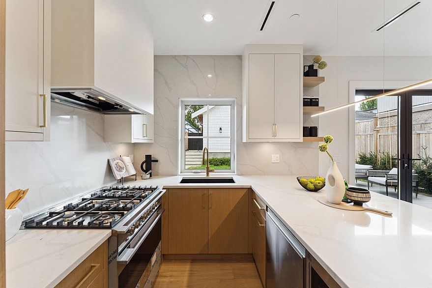 4868 Dumfries Street