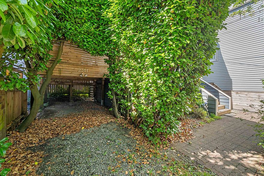 2311 YEW STREET, Vancouver BC V6K 3H1