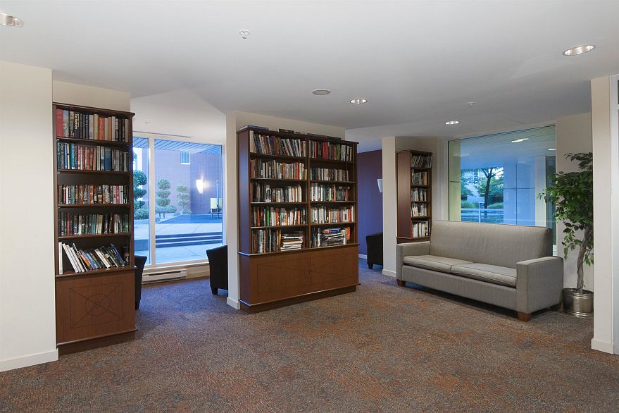 2105 193 Aquarius Mews