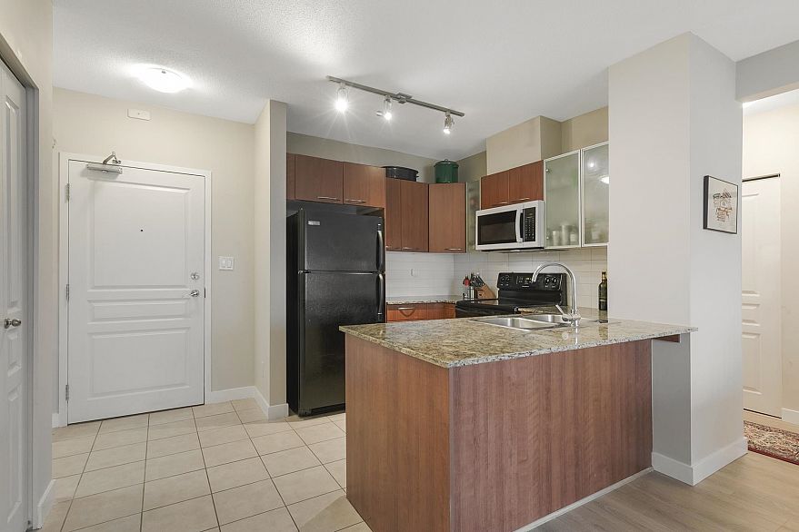 415 4028 Knight Street