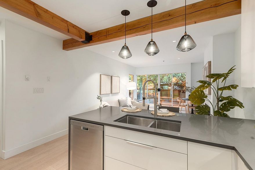 105 1963 W 3rd Avenue