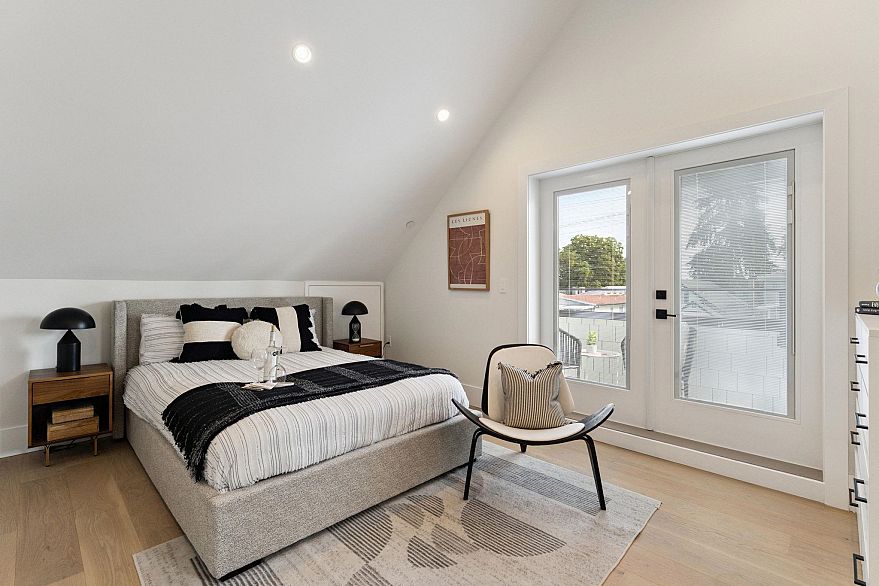 4868 Dumfries Street