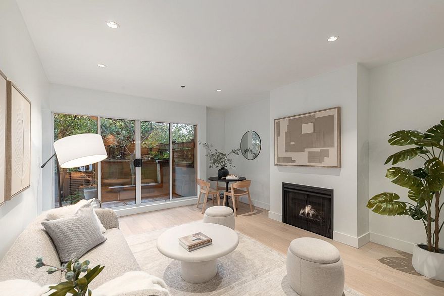 105 1963 W 3rd Avenue