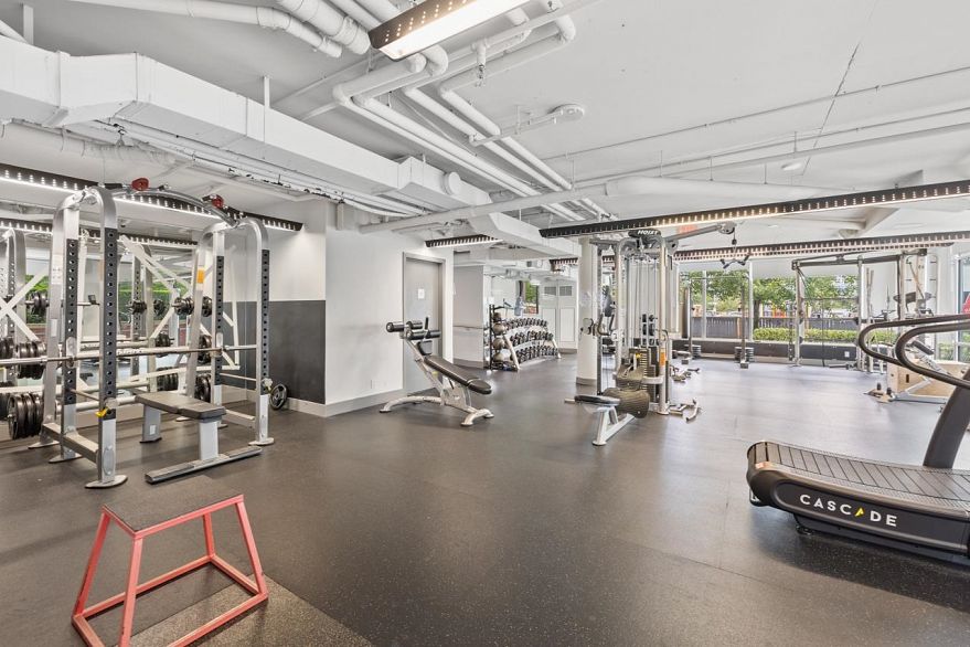 806 1618 Quebec Street