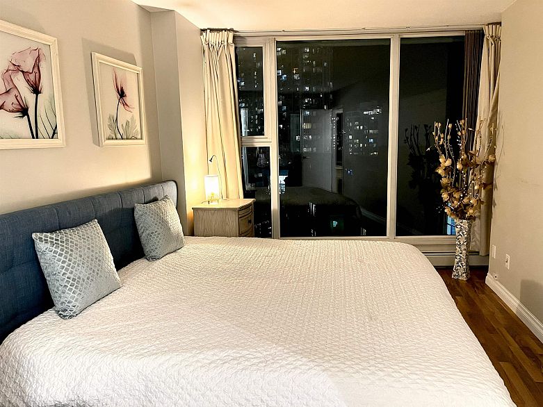 1007 1008 Cambie Street