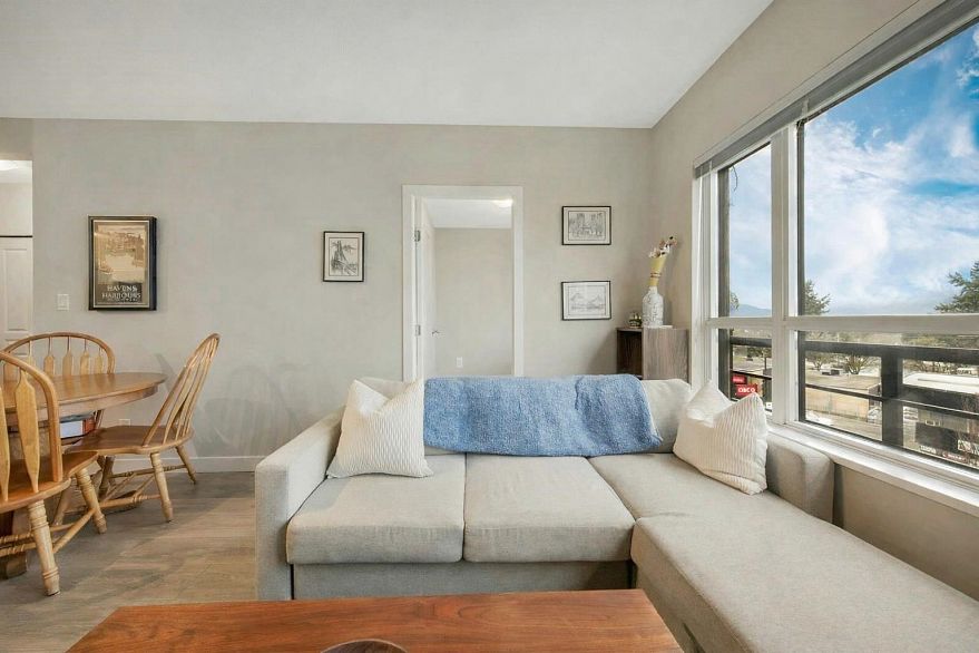 415 4028 Knight Street