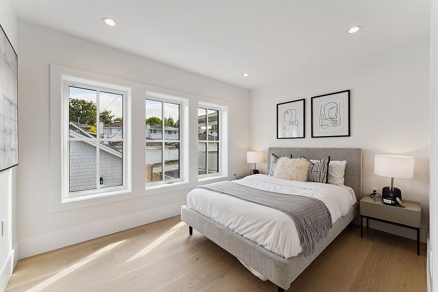 4868 Dumfries Street