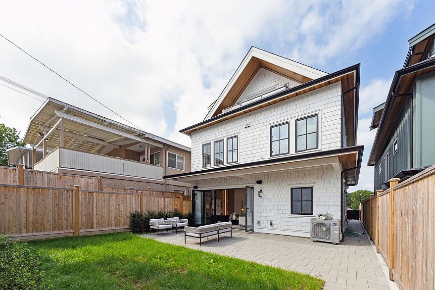 4868 Dumfries Street