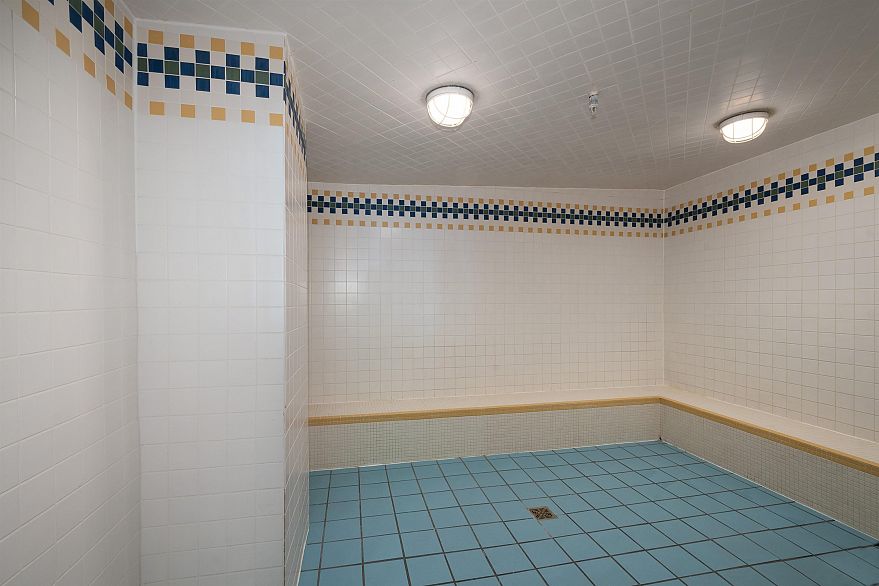 2105 193 Aquarius Mews