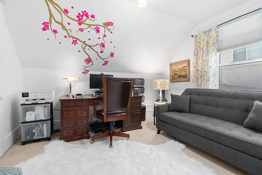 2311 YEW STREET, Vancouver BC V6K 3H1