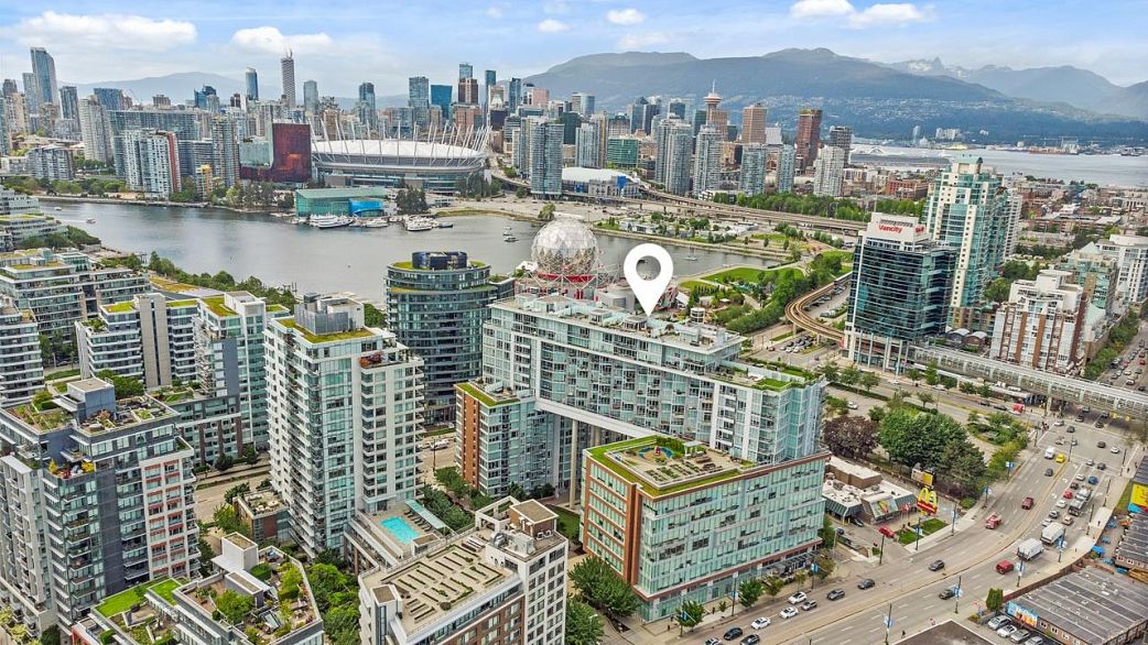 806 1618 Quebec Street