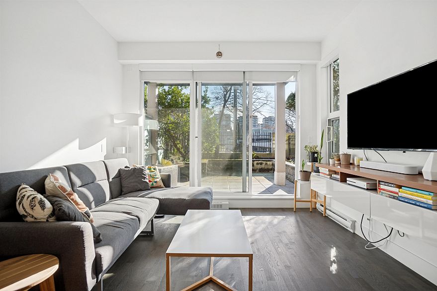 209 1628 W 4th Avenue