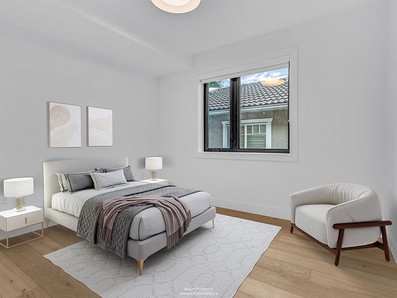 1 3118 Windsor Street