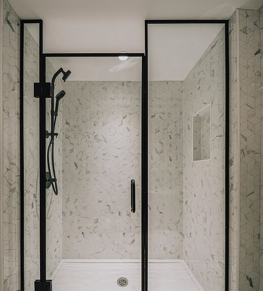 209 322 E 15th Avenue