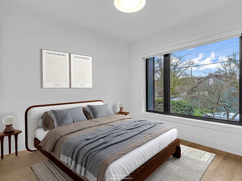 1 3118 Windsor Street