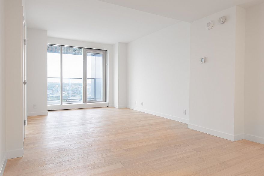 4201 1480 Howe Street