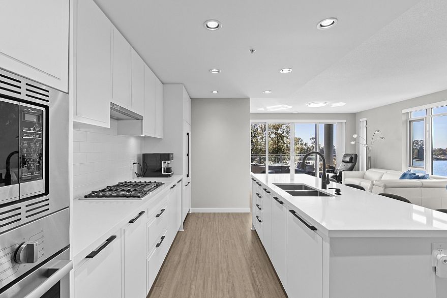 508 3198 Riverwalk Avenue