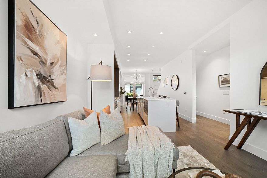 7458 Granville Street