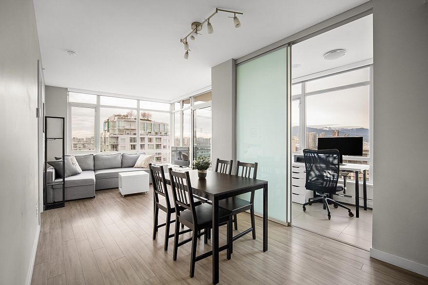 1702 1775 Quebec Street