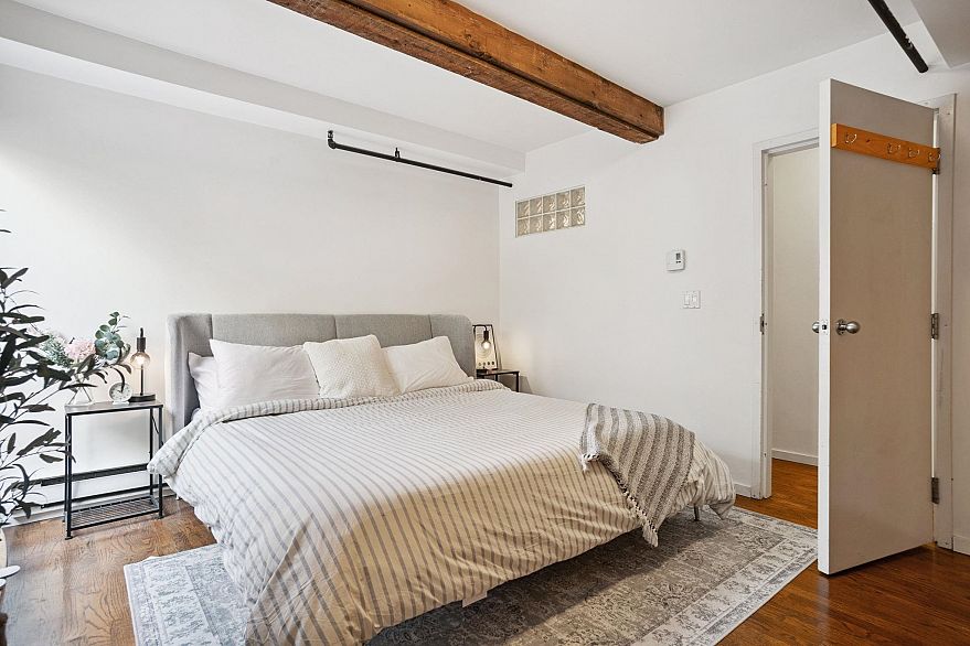 203 150 Alexander Street