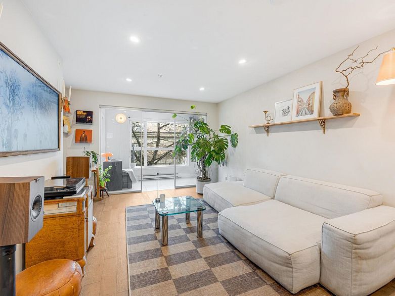 203 3456 Commercial Street