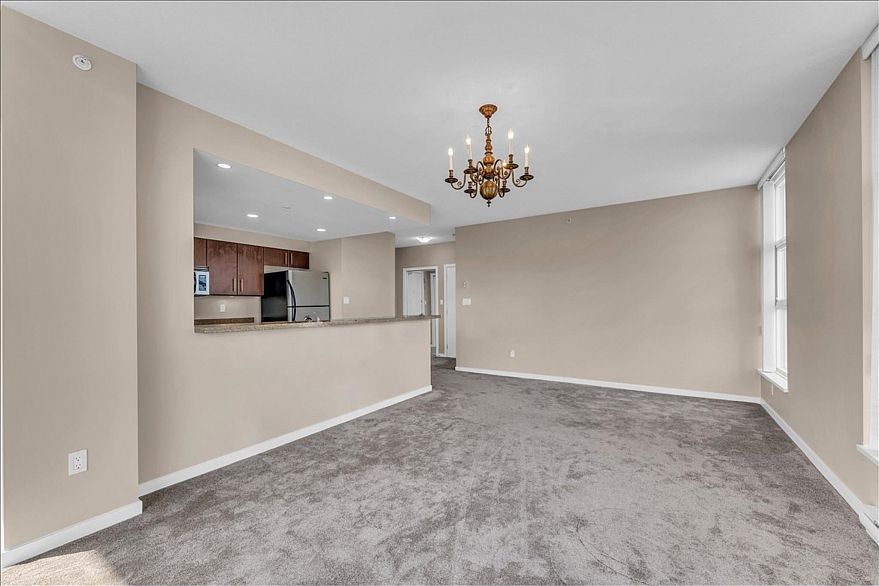 1202 189 National Avenue