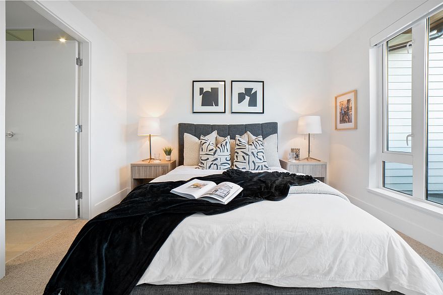 7458 Granville Street