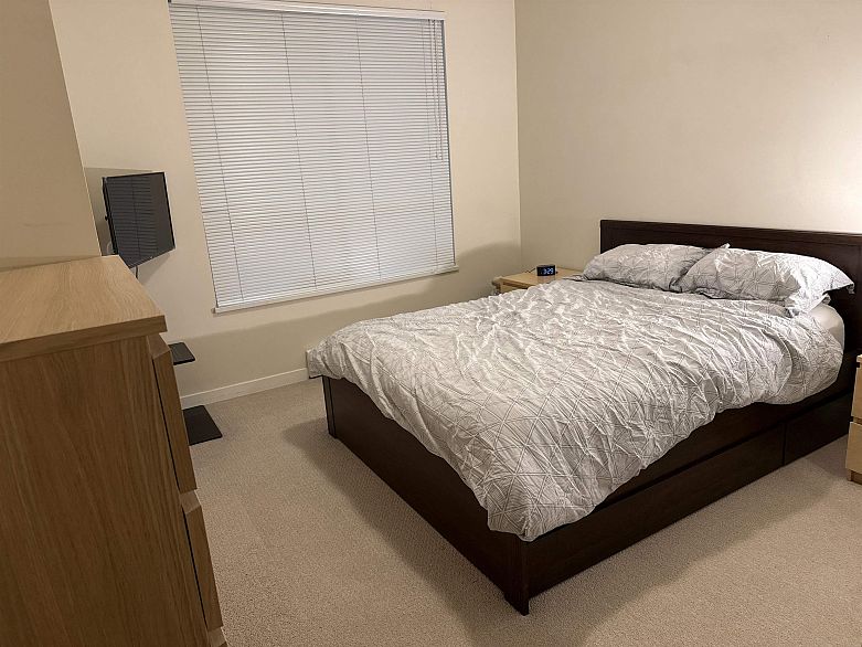 301 3651 Foster Avenue