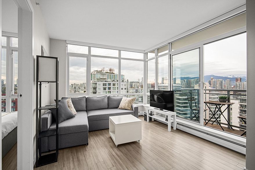 1702 1775 Quebec Street