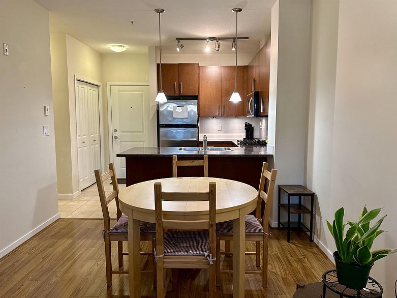 301 3651 Foster Avenue