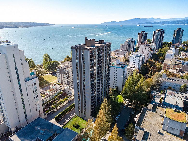 804 1330 Harwood Street