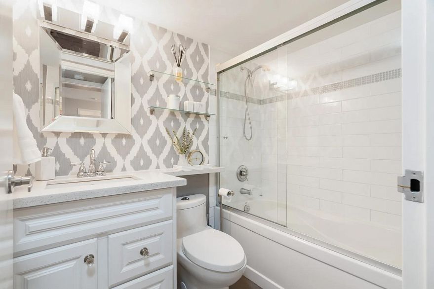 505 488 Helmcken Street