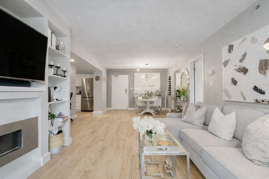 505 488 Helmcken Street