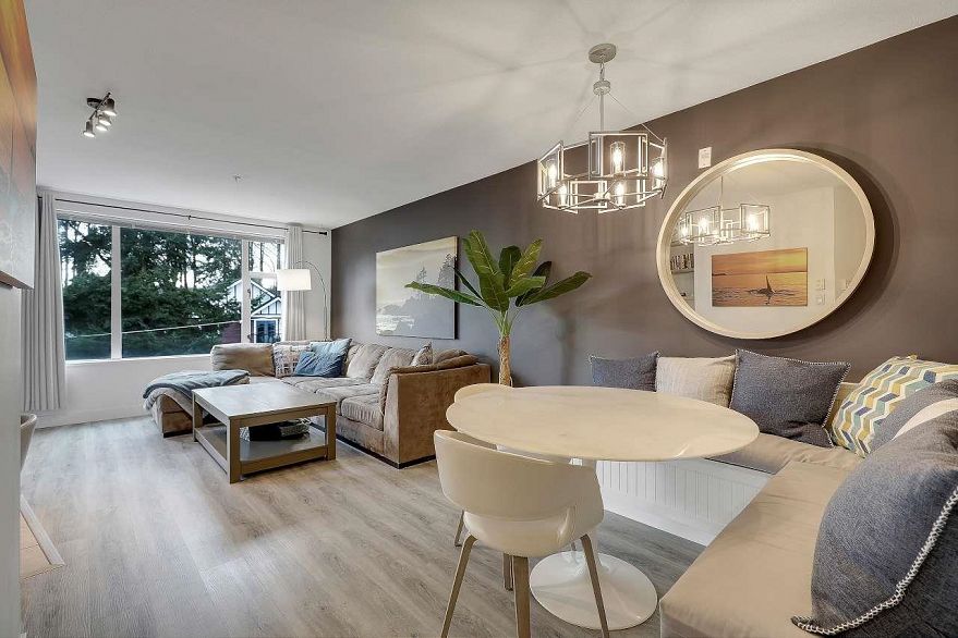 303 2525 Blenheim Street