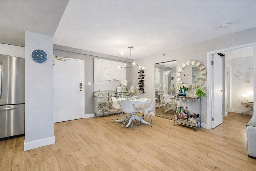 505 488 Helmcken Street