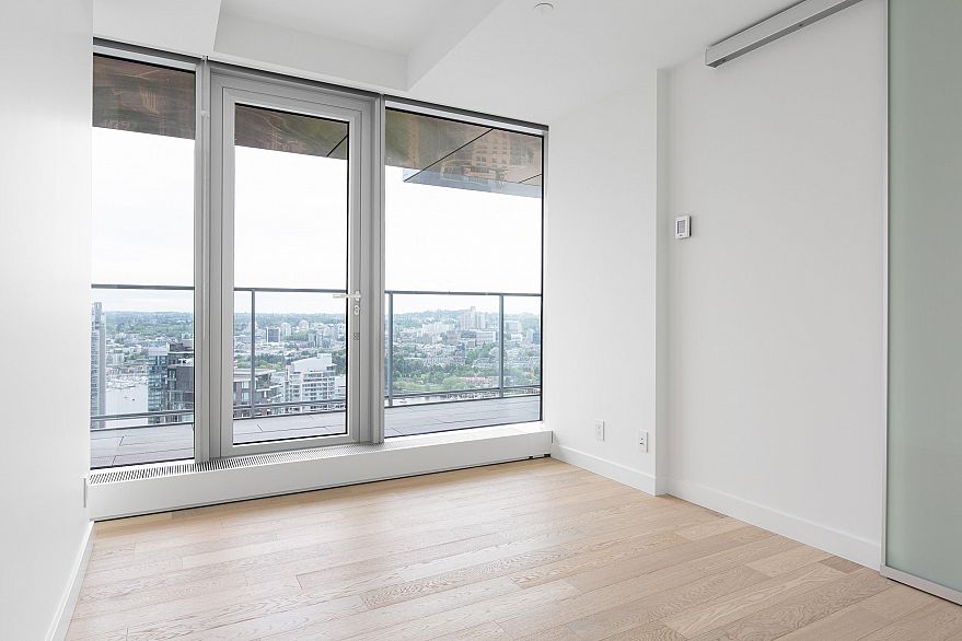 4201 1480 Howe Street