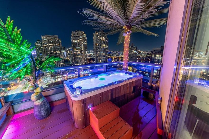 19A 199 Drake Street