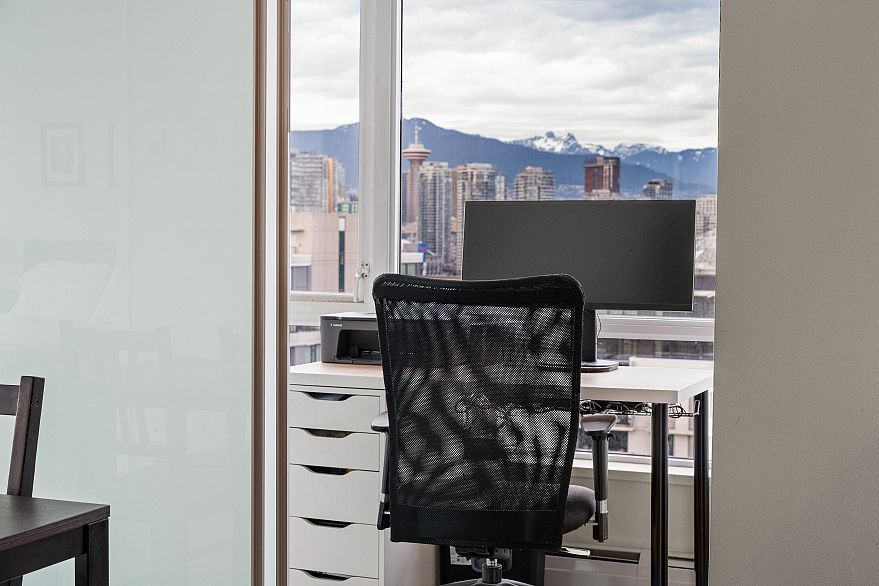 1702 1775 Quebec Street