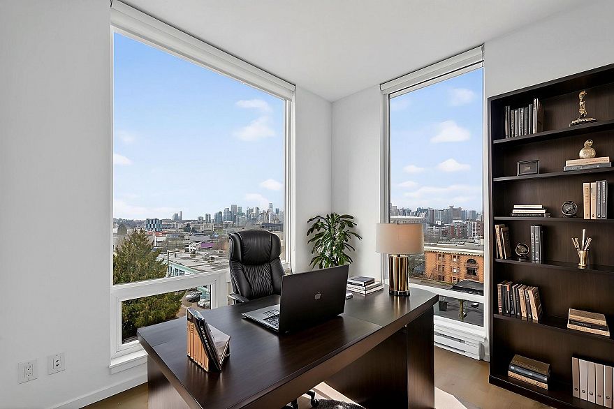 512 133 E 8th Avenue