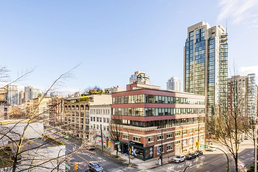 502 1323 Homer Street