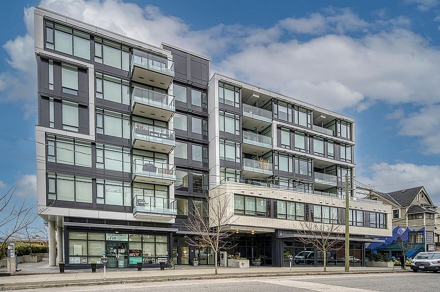 512 133 E 8th Avenue