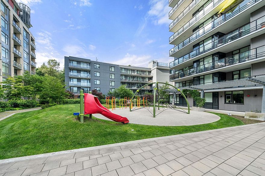 609 3451 Sawmill Crescent